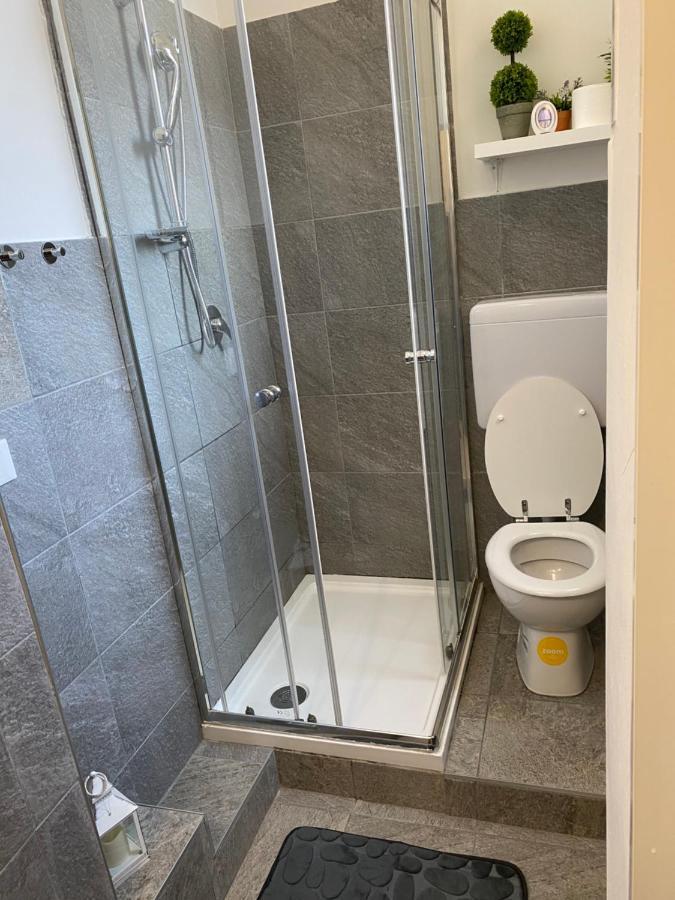 Affittacamere Home&Stazione Болонья Екстер'єр фото